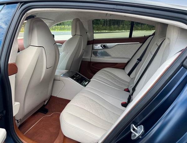 BMW M8 2025 Model for Sell In Ketu Lagos