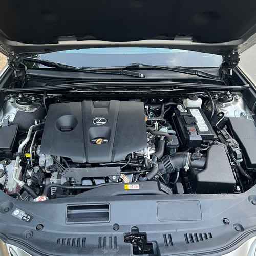 Foreign used 2021 Lexus ES 350 F-Sport In Abuja