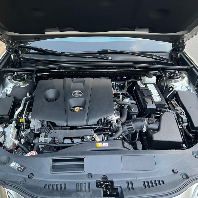 Foreign used 2021 Lexus ES 350 F-Sport In Abuja image