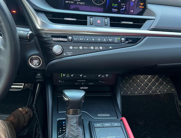 Foreign used 2021 Lexus ES 350 F-Sport In Abuja