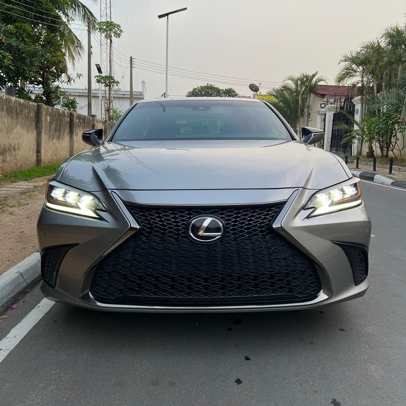Foreign used 2021 Lexus ES 350 F-Sport In Abuja image
