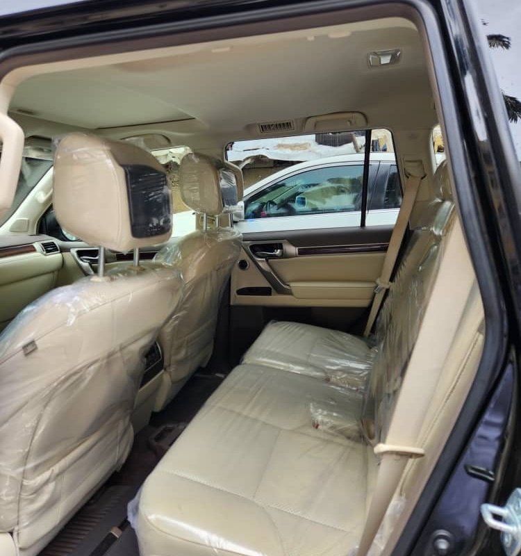 EXTREMELY CLEAN 2018 FOREIGN USED LEXUS RX350 IN ABUJA image