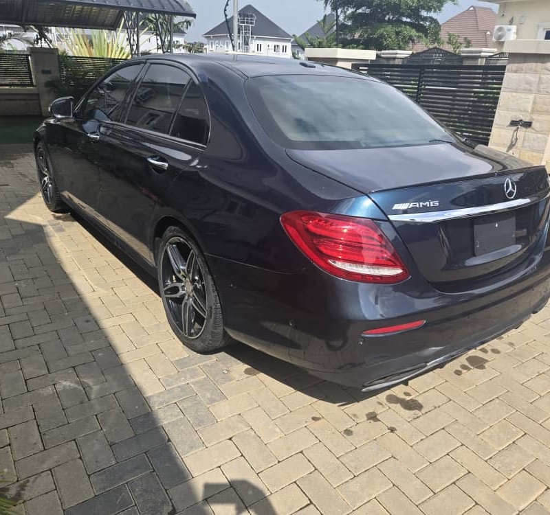 EXTREMELY CLEAN 2018 FOREIGN USED MERCEDES BENZ E43 AMG!!! image