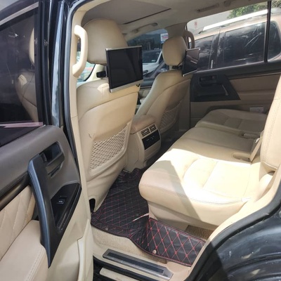 Toyota Land cruiser Prado  2019 upgraded to 24 In Abuja