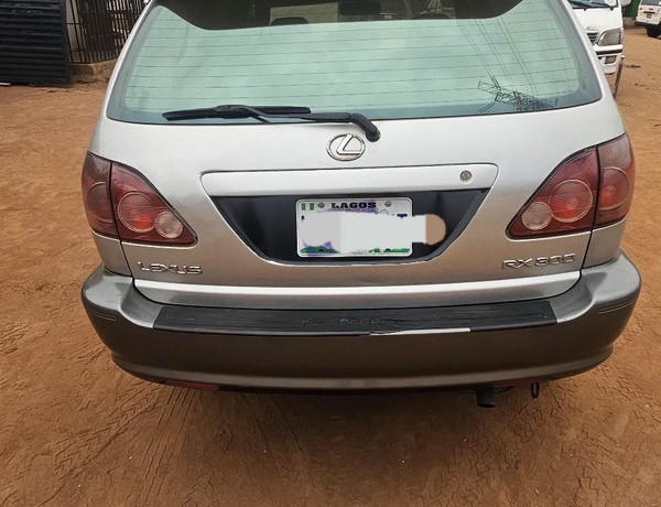 Lexus Rx300 for Sale In Lagos