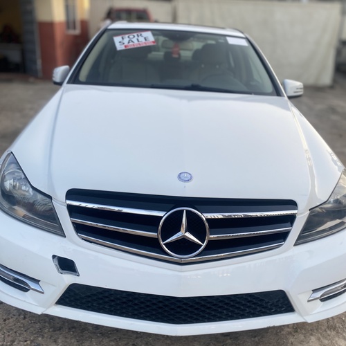  Foreign Used Mercedes Benz E250 2014 for Sell in Alimosho,Lagos