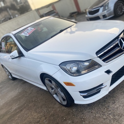  Foreign Used Mercedes Benz E250 2014 for Sell in Alimosho,Lagos