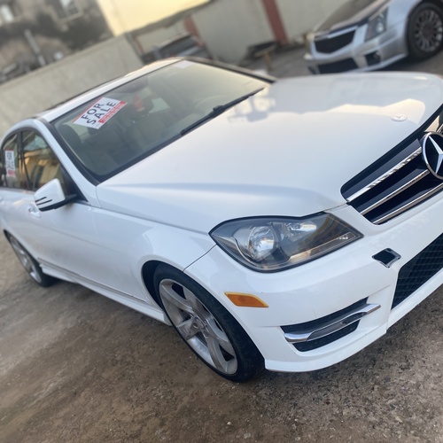  Foreign Used Mercedes Benz E250 2014 for Sell in Alimosho,Lagos