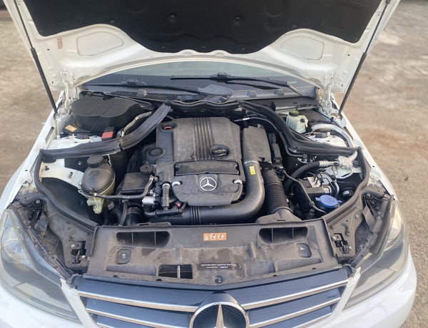  Foreign Used Mercedes Benz E250 2014 for Sell in Alimosho,Lagos