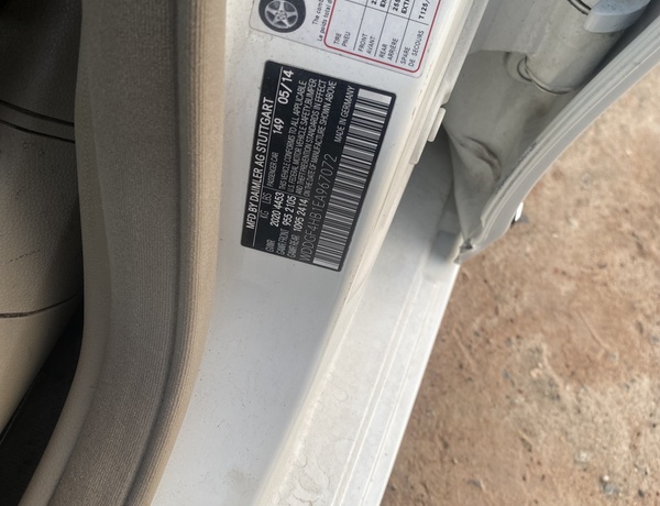  Foreign Used Mercedes Benz E250 2014 for Sell in Alimosho,Lagos