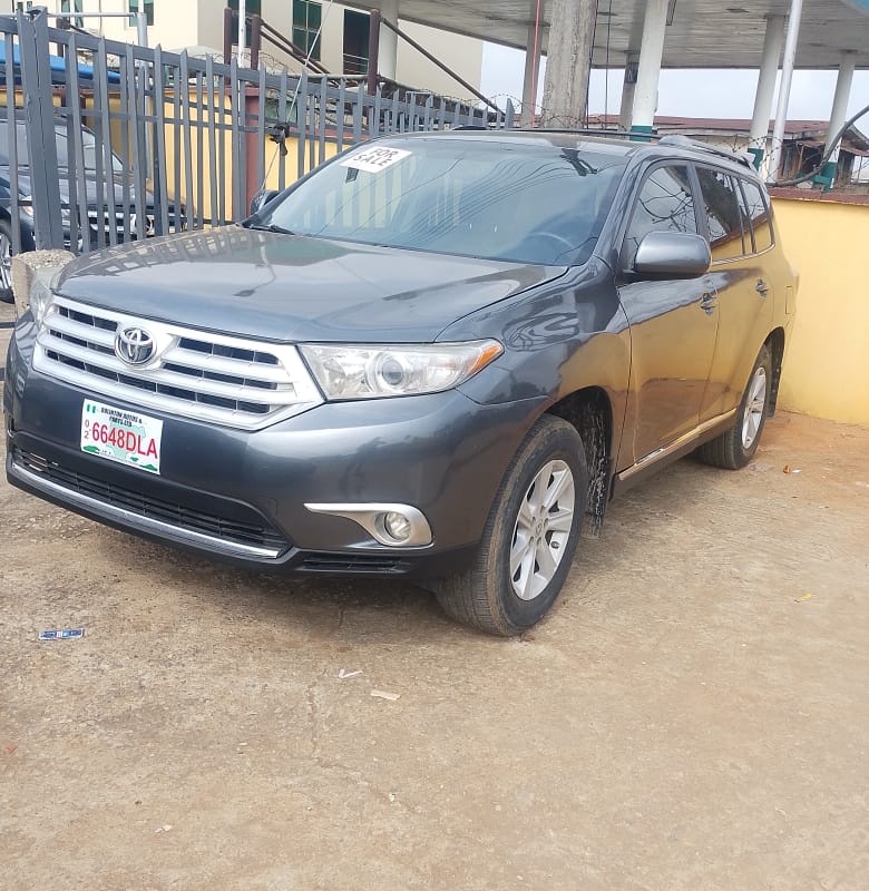 FOREIGN USED TOYOTA HIGHLANDER 2013 FOR SALE  IN LAGOS image