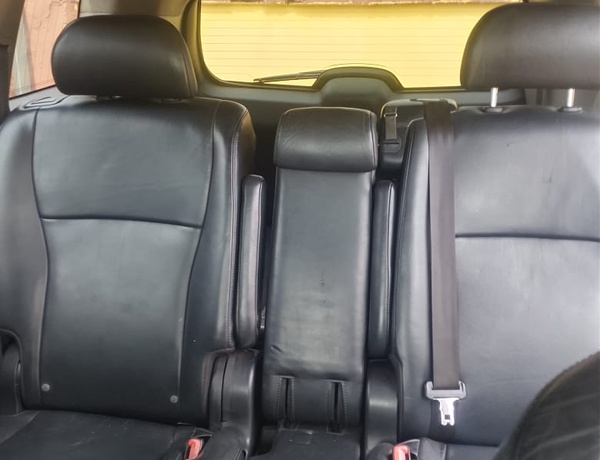 FOREIGN USED TOYOTA HIGHLANDER 2013 FOR SALE  IN LAGOS