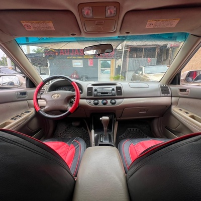 2004 TOYOTA CAMRY XLE In Abuja