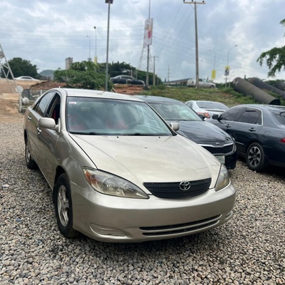 2004 TOYOTA CAMRY XLE In Abuja