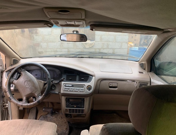 Toyota Sienna 2002 In Abuja