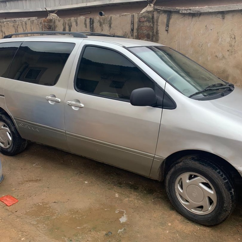 Toyota Sienna 2002 In Abuja image
