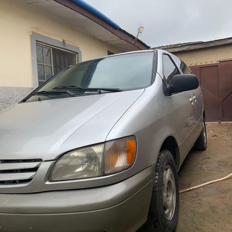 Toyota Sienna 2002 In Abuja image