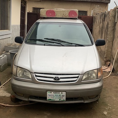 Toyota Sienna 2002 In Abuja
