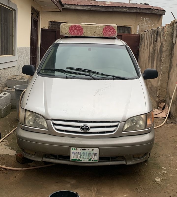 Toyota Sienna 2002 In Abuja image