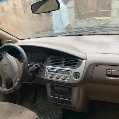 Toyota Sienna 2002 In Abuja