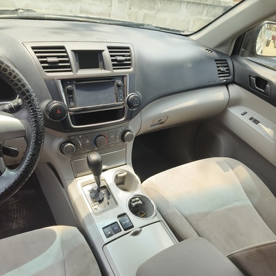 Tokunbo 2012 Toyota Highlander LE