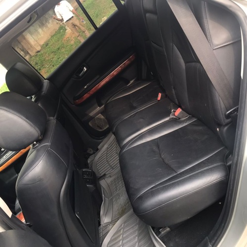 Foreign used Lexus RX330 * 2004 * For sale in Lagos