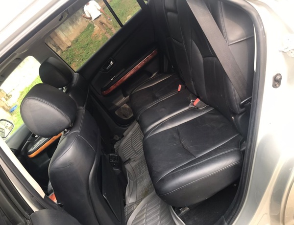 Foreign used Lexus RX330 * 2004 * For sale in Lagos