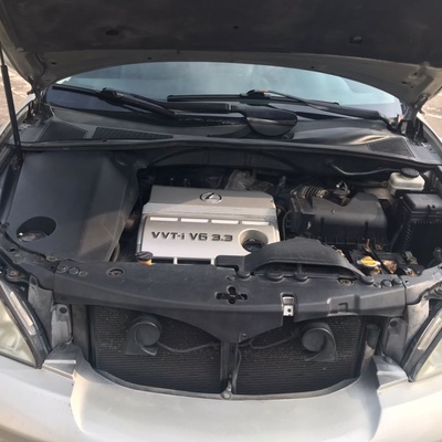 Foreign used Lexus RX330 * 2004 * For sale in Lagos