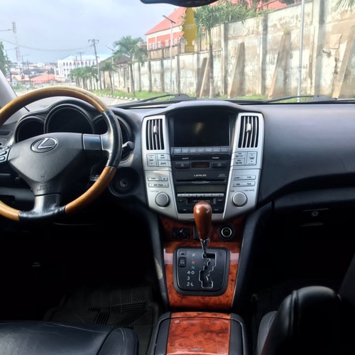 Foreign used Lexus RX330 * 2004 * For sale in Lagos