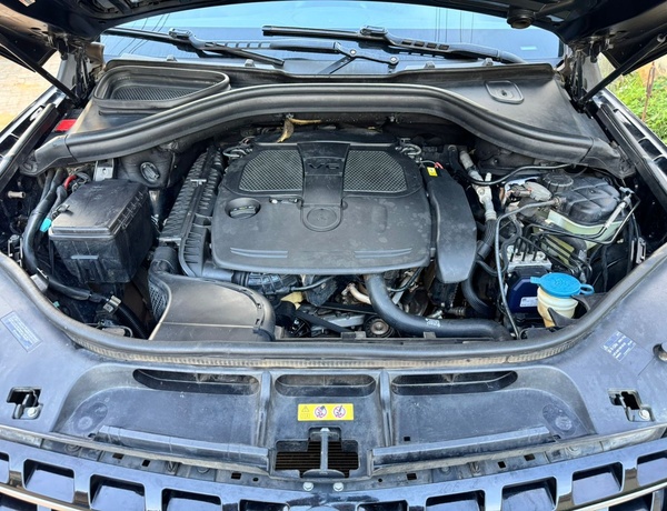 Mercedes-Benz ML350 2013 model