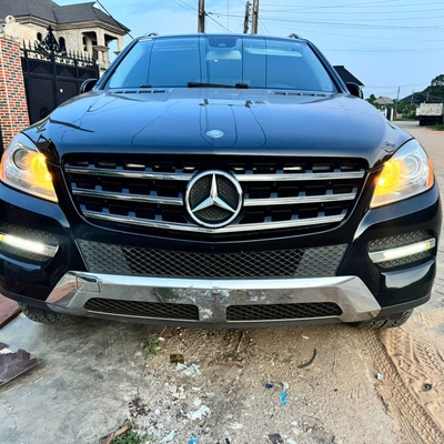 Mercedes-Benz ML350 2013 model