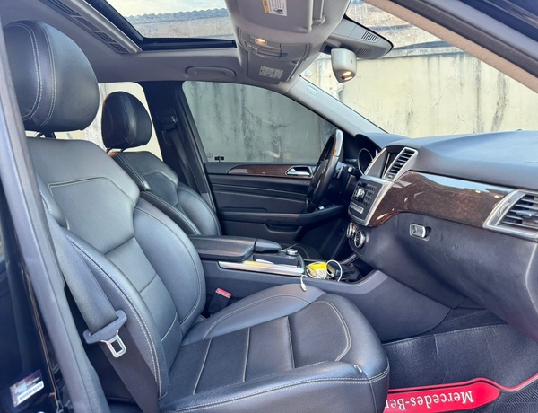 Mercedes-Benz ML350 2013 model