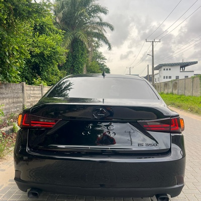 2014 Lexus is350 fsport In Lekki. Lagos