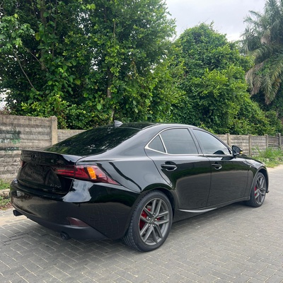 2014 Lexus is350 fsport In Lekki. Lagos