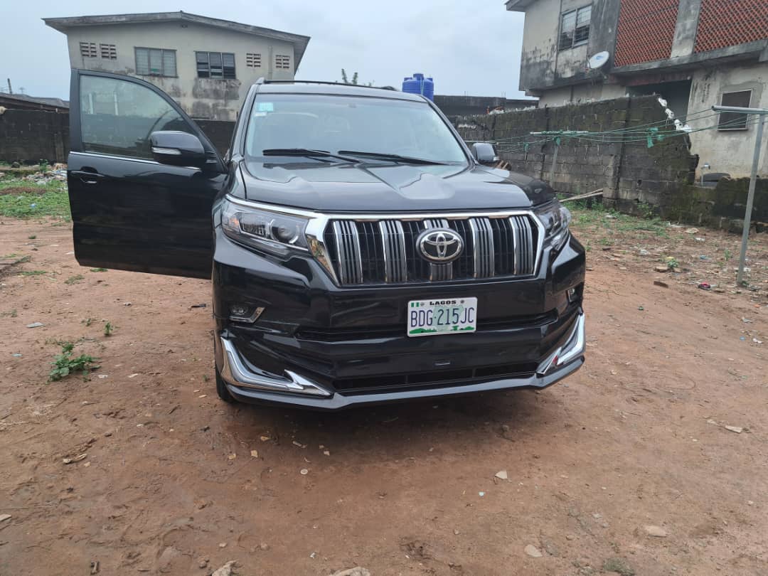 Car Image 9