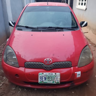 Toyota Yaris 2003 model In Benin