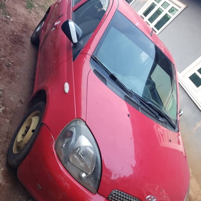Toyota Yaris 2003 model In Benin
