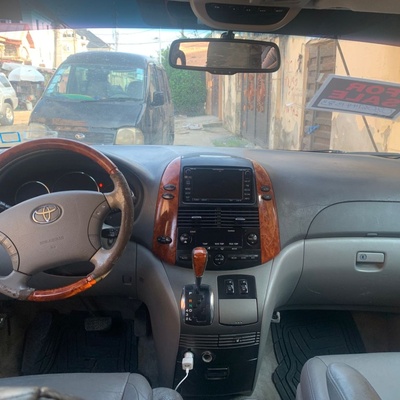 Toyota Sienna 2008 In Okota,Lagos.