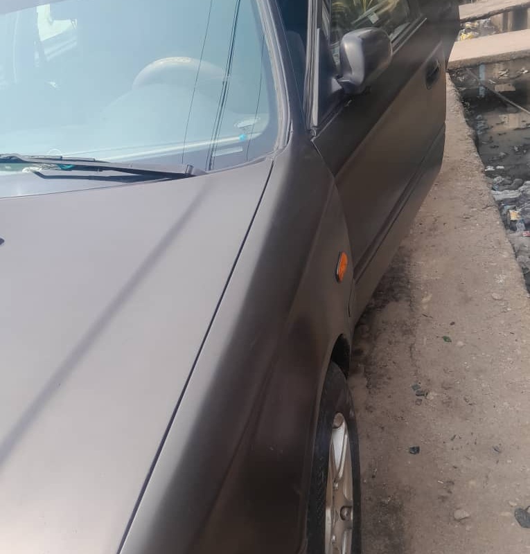 Honda Civic  1998 model In Lagos Mainland image