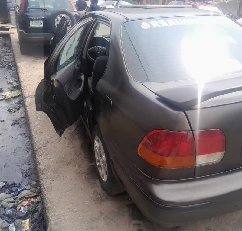 Honda Civic  1998 model In Lagos Mainland image
