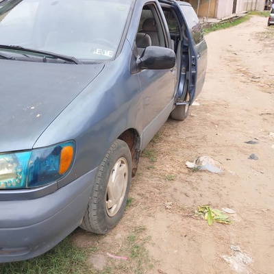 Toyota Sienna 2001 In Ejigbo,Lagos.