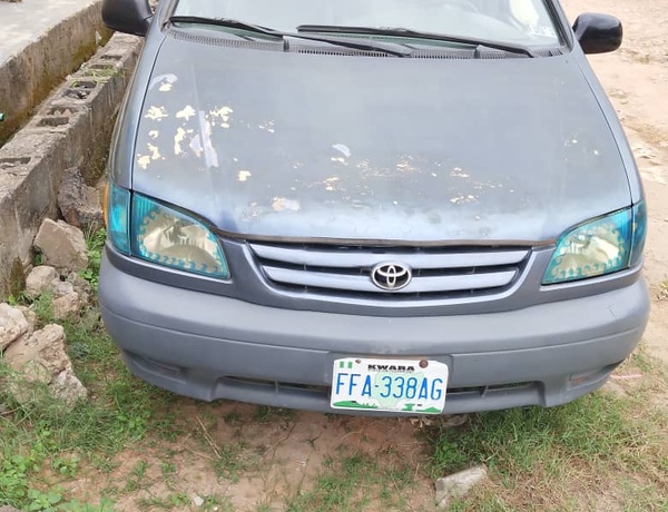 Toyota Sienna 2001 In Ejigbo,Lagos.