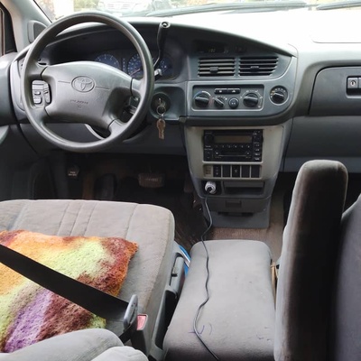 Toyota Sienna 2001 In Ejigbo,Lagos.