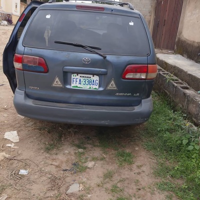 Toyota Sienna 2001 In Ejigbo,Lagos.