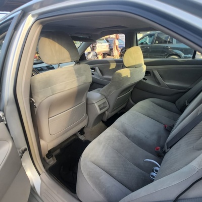 2007 Toyota Camry LE  Sedan Silver In Port Harcourt, Rivers