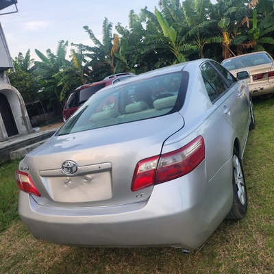 2007 Toyota Camry LE  Sedan Silver In Port Harcourt, Rivers