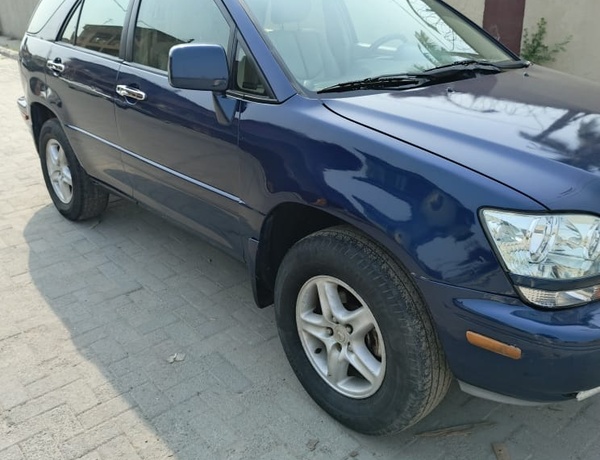 Lexus Rx300 (2000) for sale in Agoo Okota, Lagos State