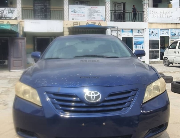 2009 Toyota Camry LE For Sale In Ajah Lagos