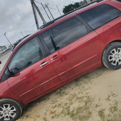 Awoof Toyota Sienna 2007  In Lagos