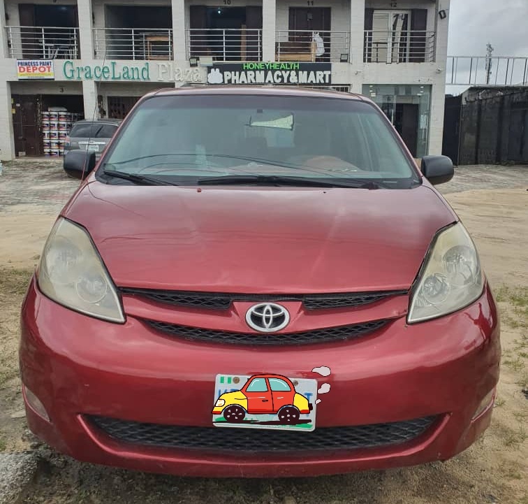 Awoof Toyota Sienna 2007  In Lagos image